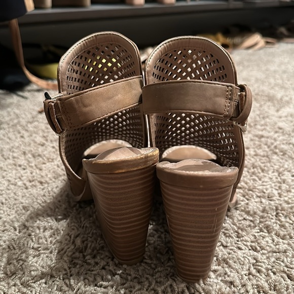 Brown peep toe heels size 7 - Picture 4 of 4